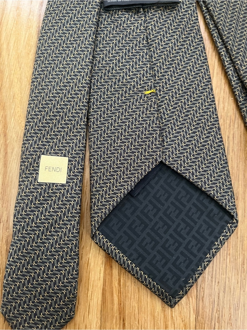 Fendi Men's Chain Patterned 100% Silk Tie